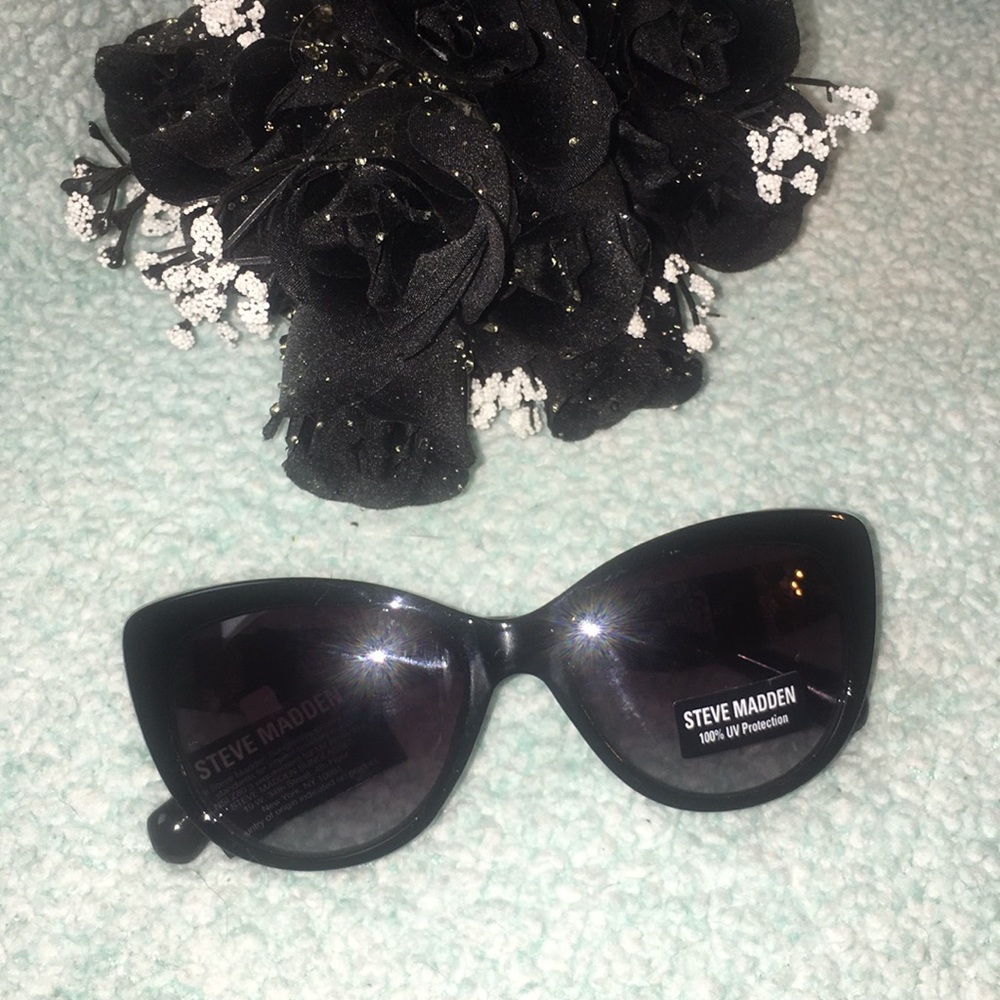 Steve Madden | women's cat eye sunglasses